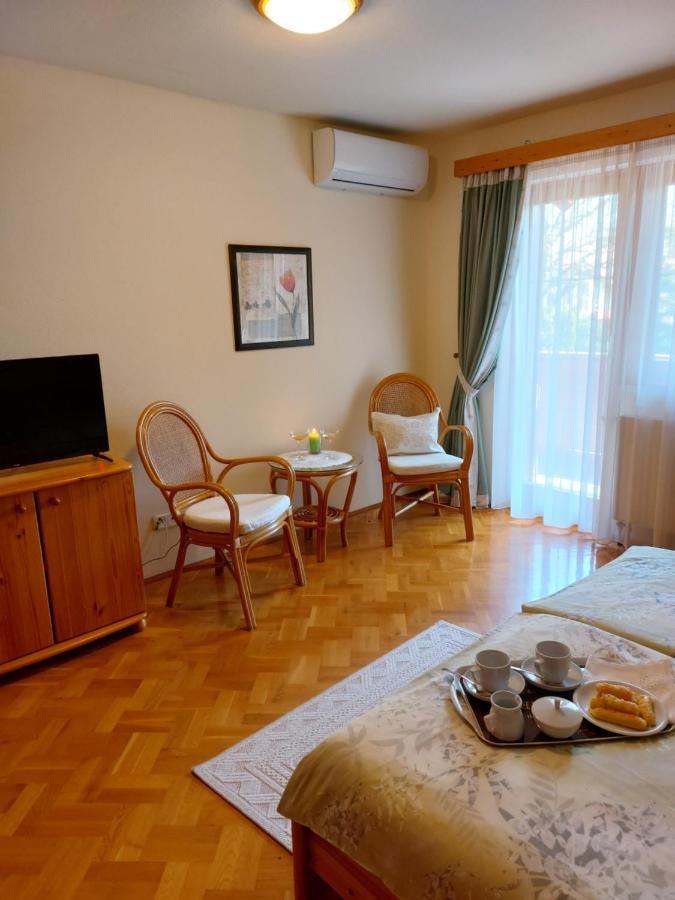 Toelgyes Apartment Hajdúszoboszló 外观 照片