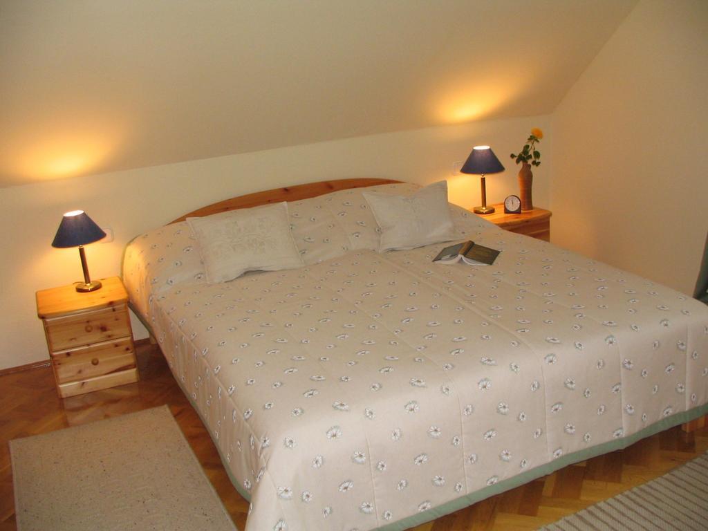 Toelgyes Apartment Hajdúszoboszló 客房 照片